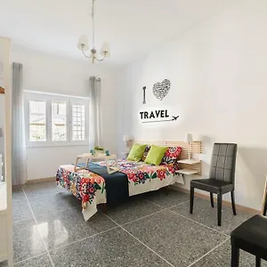 https://stars-luxury-apartments-1.it-romehotels.com